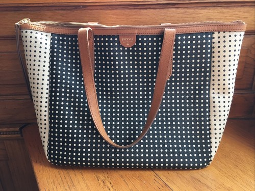 behind stove exhaust fan