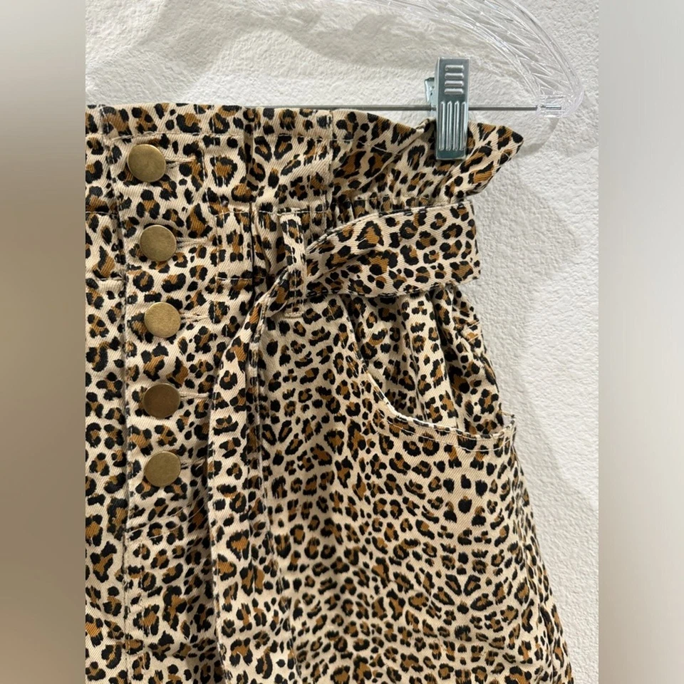 Entro Leopard Animal Print Paperbag High Waist Button Front Tie Shorts Size S - Изображение 4 из 4