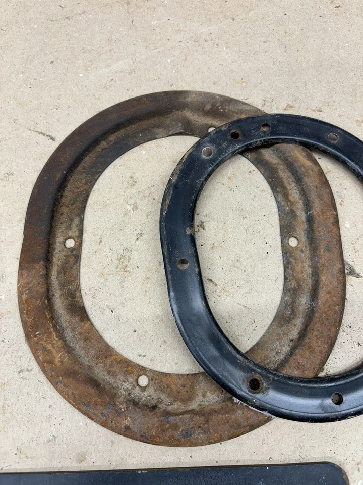 1973 1977 78 1980 Chevrolet C20 C10 K10 GMC Sm465 Transmission Shift Boot Bezel - Image 4 of 4