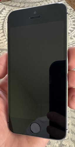 RARE jailbroken IPhone 5s 16gb iOS 8.4 (READ DESCRIPTION) - Afbeelding 2 van 19