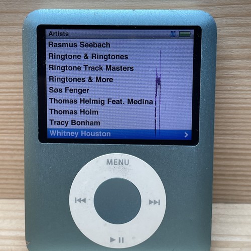 1002 Songs Apple iPod Nano 3rd Generation Model A1236 8GB Light Blue - Picture 7 of 19