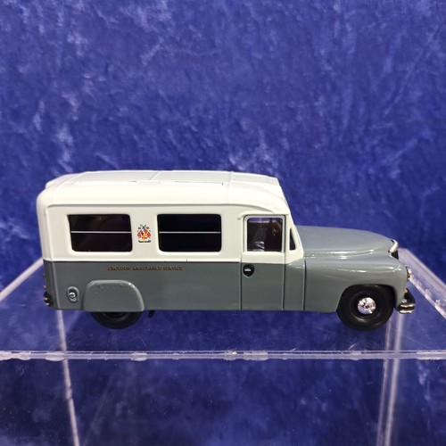 CORGI CC06302 Nine Double Nine MIB Daimler DC27 Croydon Ambulance Service 2002 - Picture 6 of 8