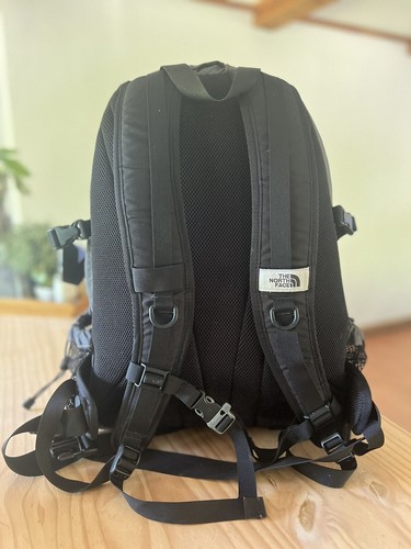 the north face recon Red, Gray & Black backpack (See Pics For Details) - Picture 3 of 8