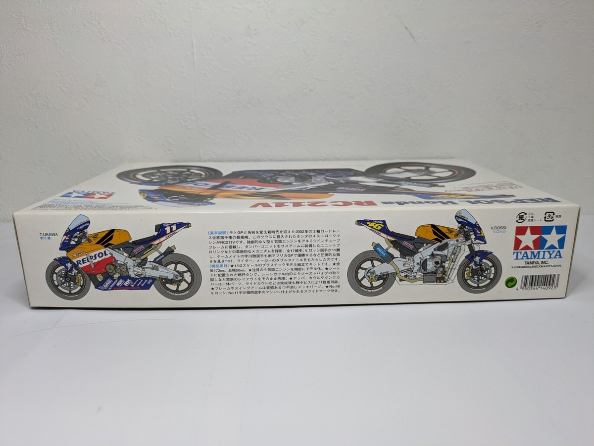 TAMIYA Repsol Honda RC211V 2002 Champion 1/12 Scale Plastic model