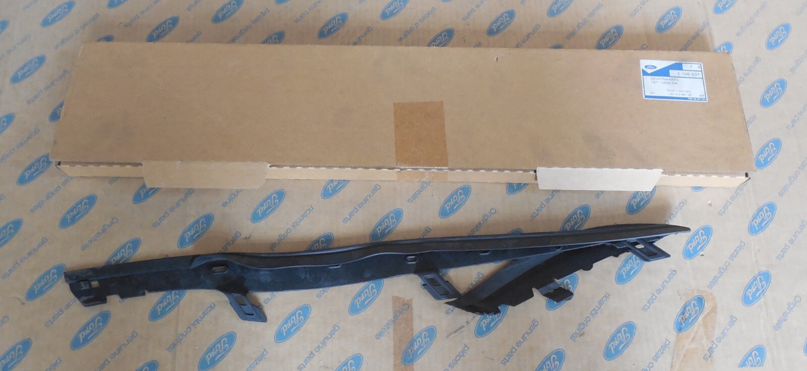 Ford Mondeo Dichtrahmen Scheinwerfer rechts 00-07 Finis 1126637 