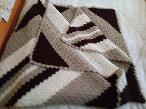 BEAUTIFUL BABY RUG ...SUPERIOR QUALITY...HANDMADE WOOL...BROWN BEIGE..CREAM - Picture 3 of 10
