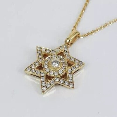 Round Cut Simulated Diamond Women's Pretty Star Pendant 14K Yellow Gold Plated