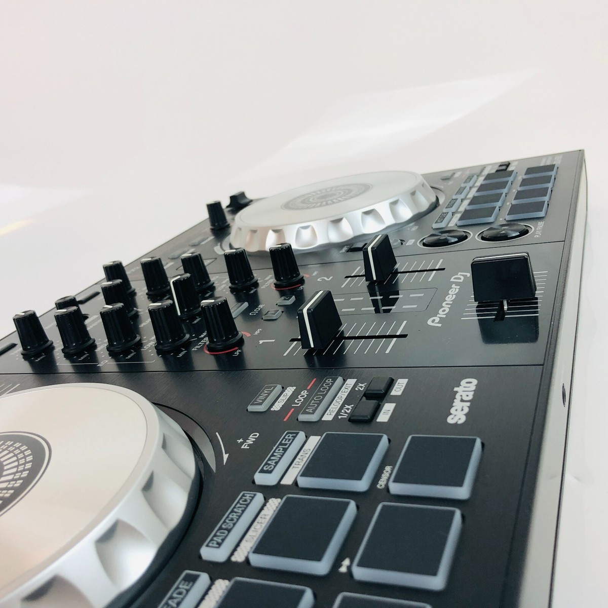 Pioneer DJ DDJ-SB3 Black 2-channel Digital DJ Controller