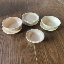 Vtg Syscoware Melamine Restaurant Style 14 Oz 4 Oz 5 1/2” Plates Off White Camp