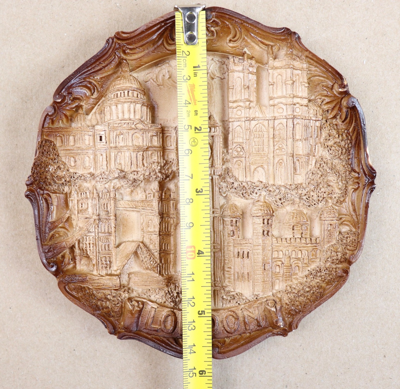 Vintage London Big Ben Carved Wood like 3D Decorative Wall Plate Plaque Souvenir