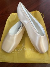 Brand New Gaynor Minden Pointe Shoes Europa Size 11 Medium