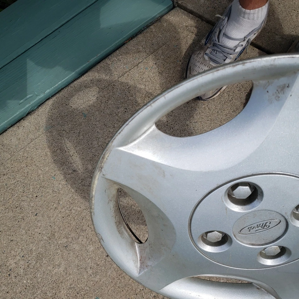 1 tapacubos tapacubos Ford Focus 2001 2002 2003 2004 1M51-1130-AB 14" Foto 3 de 4