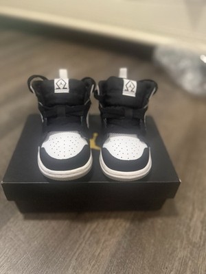 Jordan 1 Mid SE Black - DN4321-100