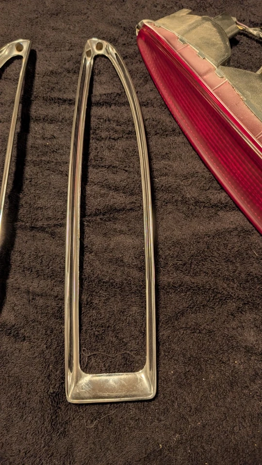 Juego de luces traseras laterales izquierda+derecha Cadillac Fleetwood 1993 a 1996 U2225 DG Foto 4 de 4