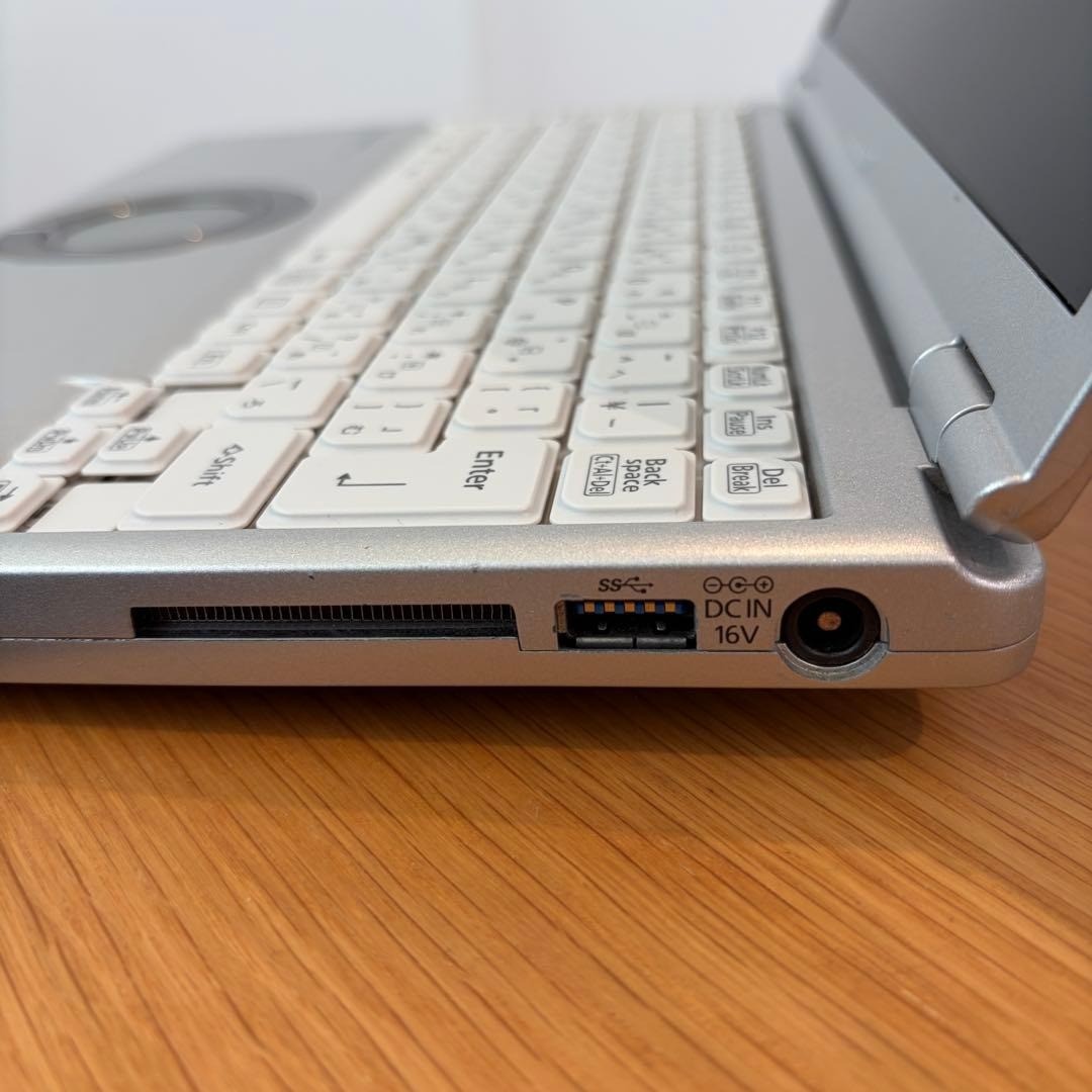 Panasonic Toughbook (Let's note) CF-SZ6 Core i7-7500U 16GB SSD