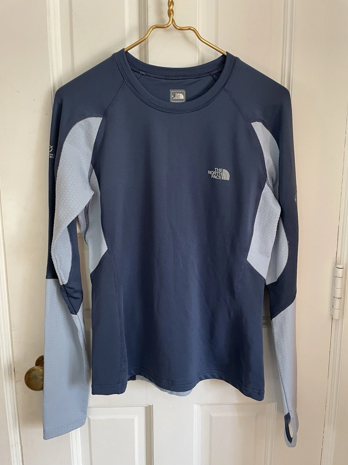The North Face Flight Series Vapor Wick Long Sleeve Tee. Size Medium. Blue.
