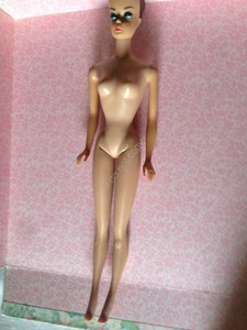 barbie fashion queen