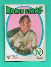 (1) MURRAY OLIVER 1971-72 O-PEE-CHEE # 239 NORTH STARS GOOD CARD (V0938)  