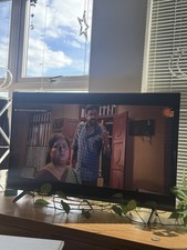 Model)Hisense 43 Inch 4K QLED Smart TV 43E77NQTUK