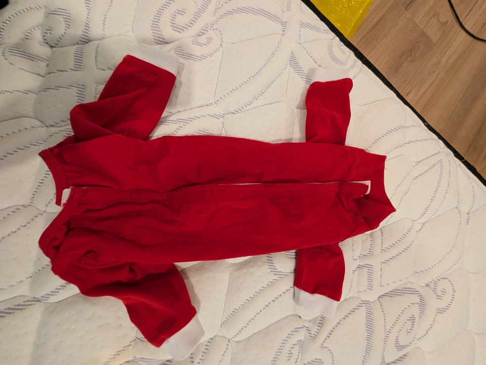 Red Dog Pajama with White Trim — 第 4/4 张图片