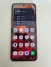 Motorola Razr Ultra 2025 - 1TB - Pantone Rio Red - Fully Unlocked Pre-Owned