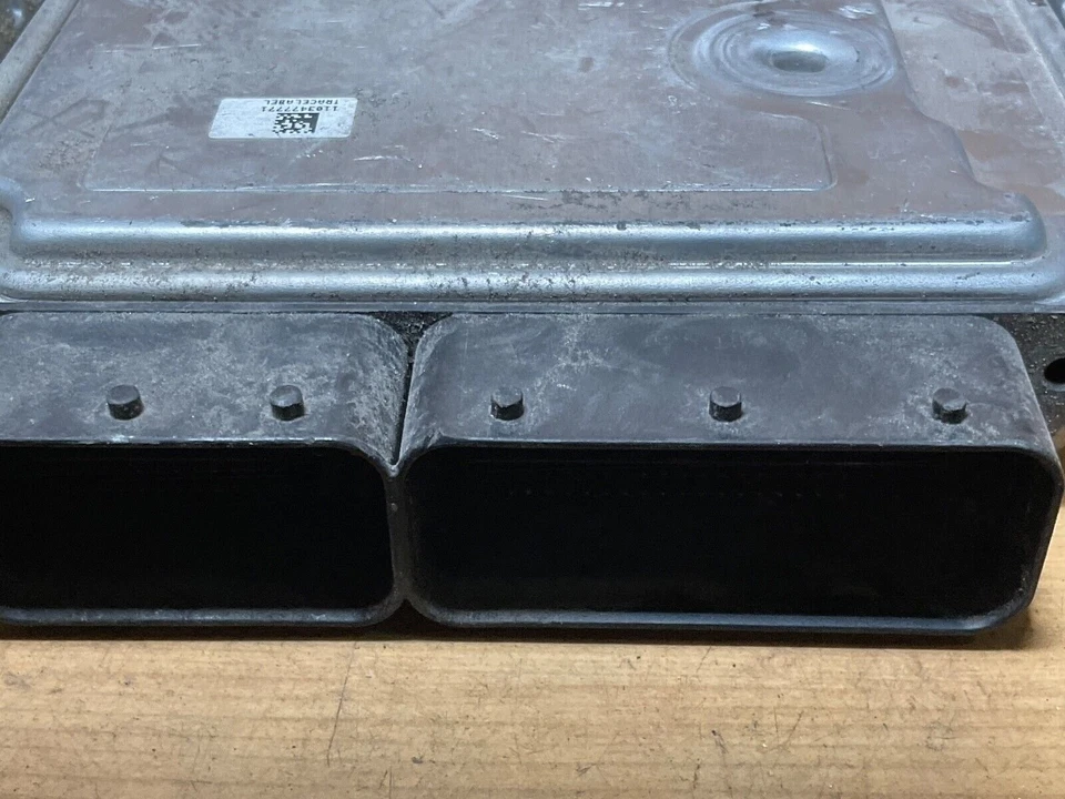 Módulo de cómputo de motor Ford Focus 2013-2017 2,0 L ECM ECU FM5A-12A650-ADB Foto 4 de 4