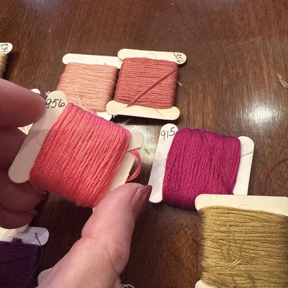 Estate Lot DMC fine embroidery threads hand sewing most colors labeled - Image 4 of 4