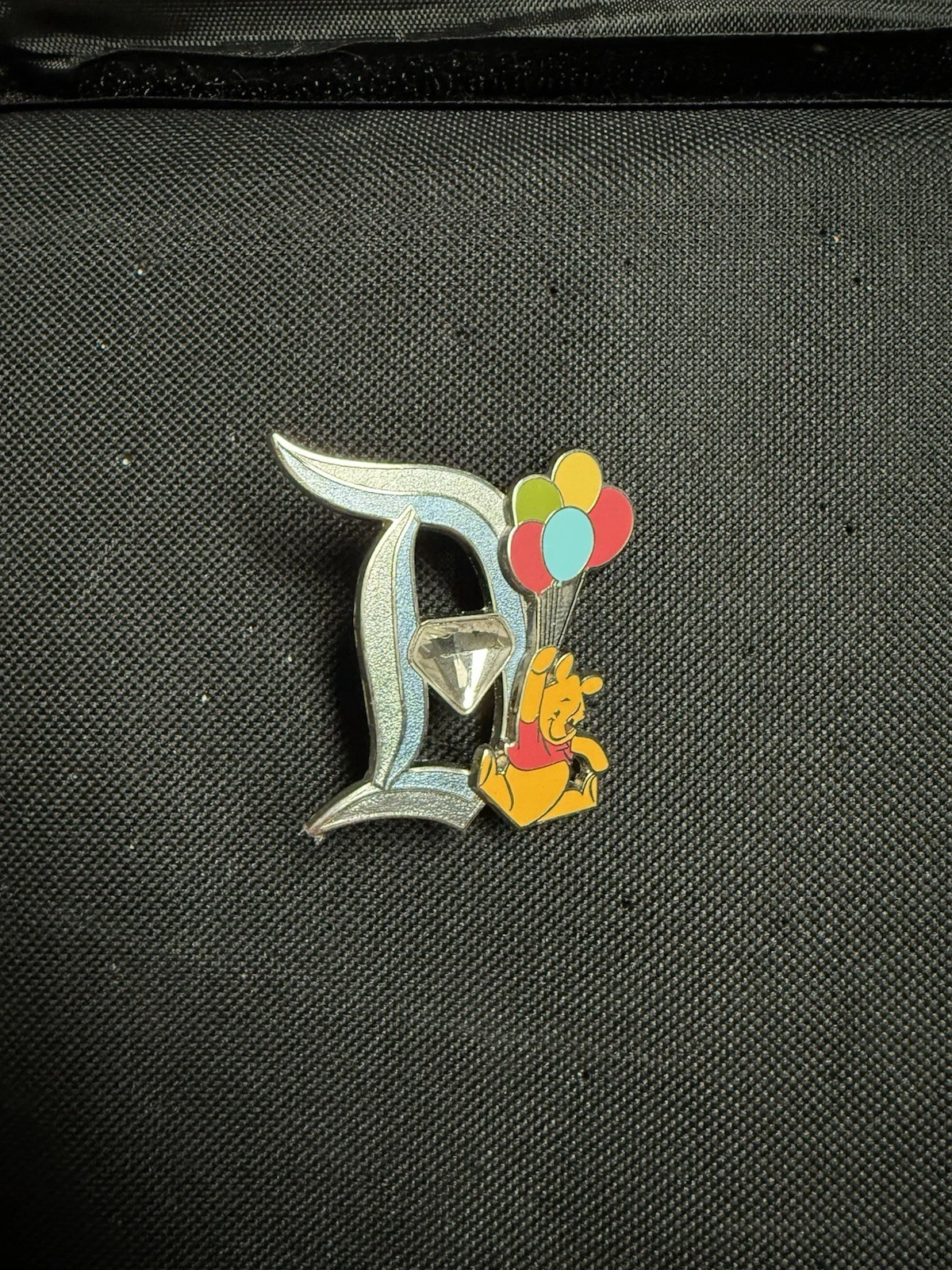 Disney D 60th Anniversary Winnie The Pooh LE Disneyland Pin