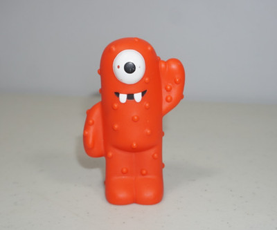 Yo Gabba Gabba 3.5  Muno Vinyl Figure 2008 Spin Master Toys Drivin Friends