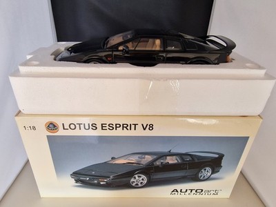 1:18 AUTOART LOTUS ESPRIT V8 SCHWARZ OVP