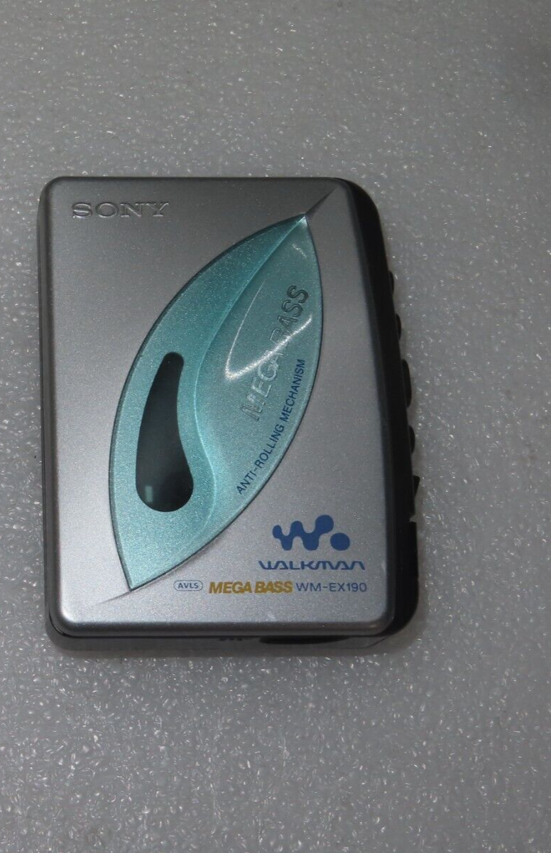 SONY　ウォークマン　WM-190　WALKMAN Sony WM-190 ▷ Walkman.land
