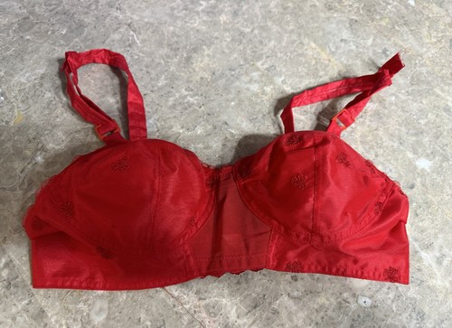VINTAGE KAYSER WISPESE BRA! 32 A RED EMBROIDERED FLOWERS