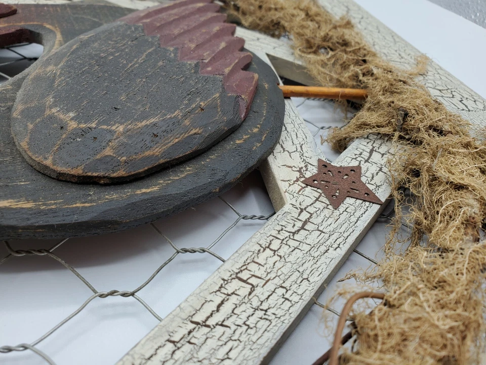 Rustic Country Carved Wood Rooster Chicken Wire Framed Wall Picture 3D 16 x12 - Image 4 of 4