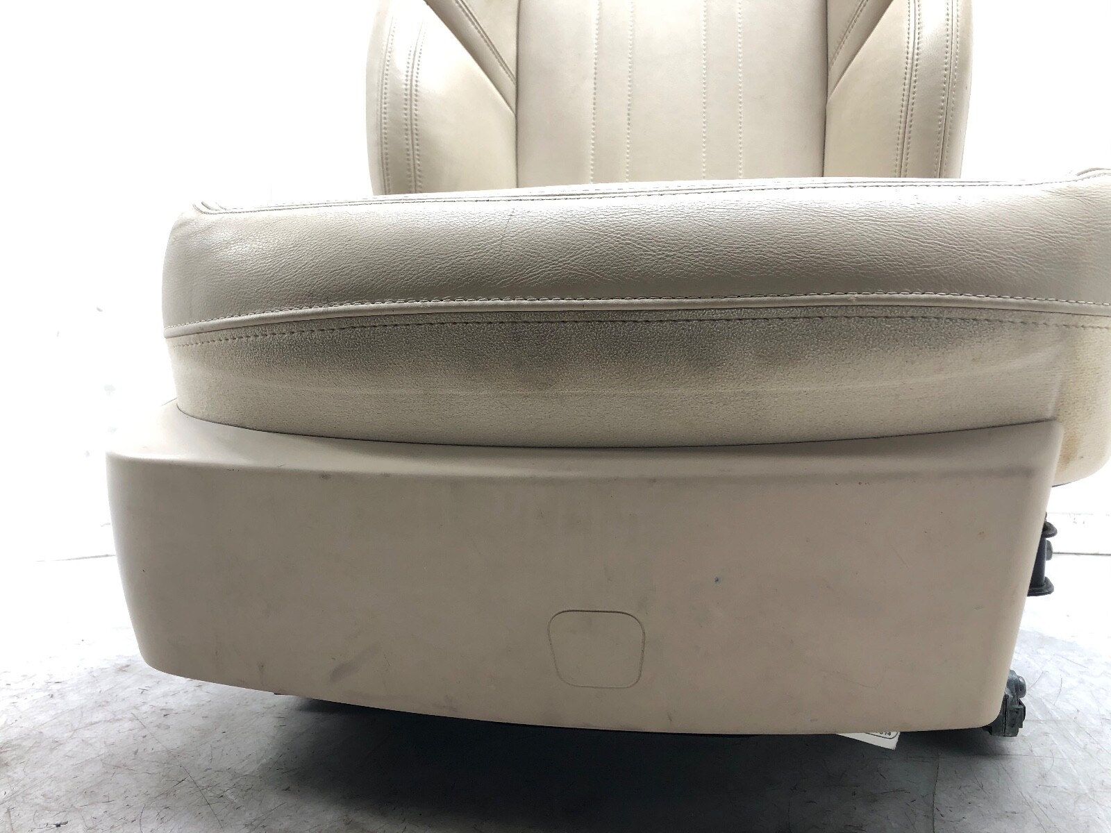 2014-2017 MASERATI GHIBLI S Q4 RIGHT PASSENGER FRONT SEAT LEATHER OEM.