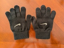 Worn Once Size 6 Black Unisex Boy Girl Nike Winter Gloves black