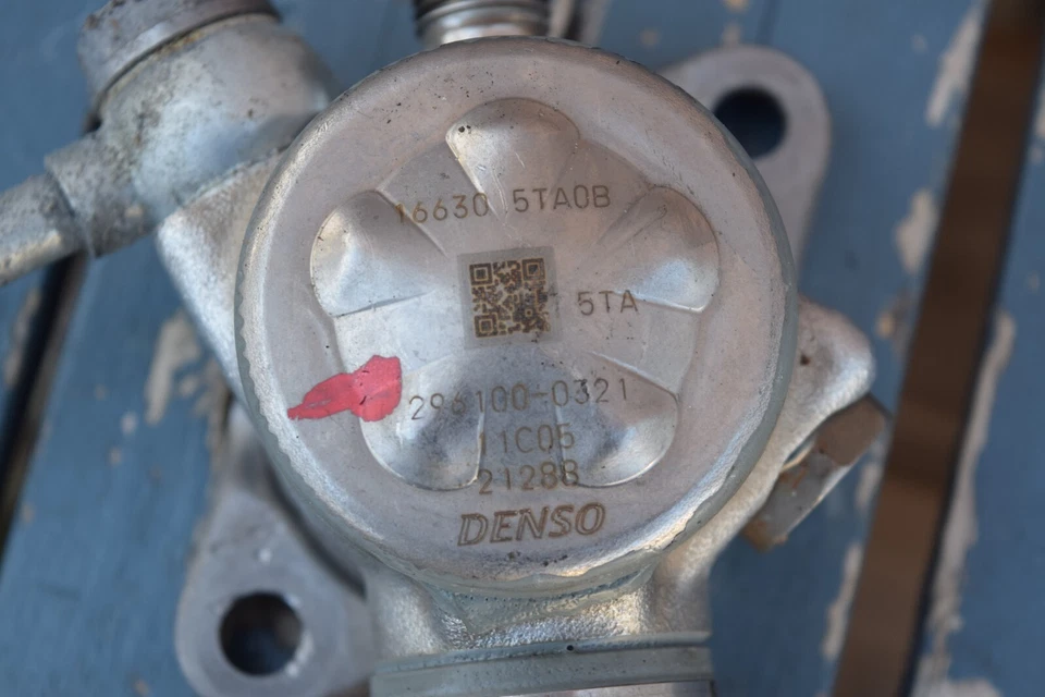 DENSO 2013 2014 2015 2016 Mazda CX-5 2.0L High Pressure Fuel Pump Foto 2 de 3