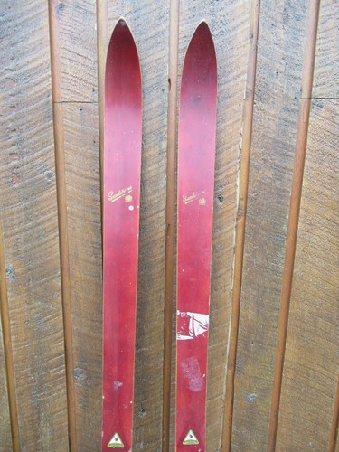 BEAUTIFUL Vintage Wooden 65" Long Skis and Old Original Reddish Finish - Picture 2 of 3