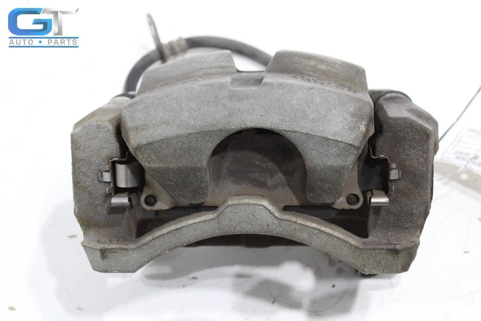 2019 - 2021 LEXUS ES350 ES300H FRONT RIGHT PASSENGER SIDE BRAKE CALIPER OEM - Image 4 of 4