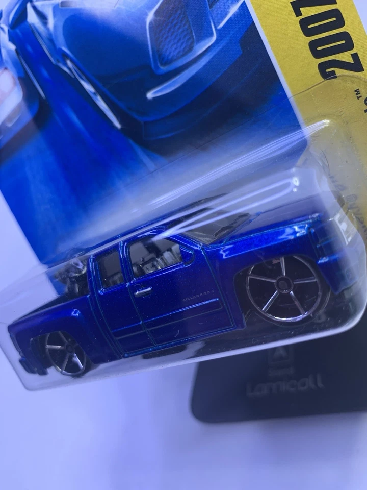 CHEVY SILVERADO MOTORCYCLE BLUE HOT WHEELS 2007 NEW MODELS 20 OF 36 DIECAST - Image 4 of 4