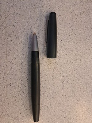 LAMY 2000 Kolben-Füllfederhalter - Mattschwarz ,FEDER Fein,mit HOLZETUI