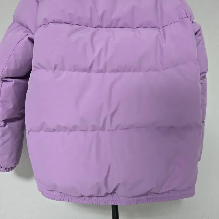 Descente 90 Down Padding Jacket - Size 90, Excell… - image 3