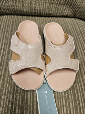 Waco Shoe Company Revitalign Slides Kholo Geko 9 Wide Pale Blush NWT