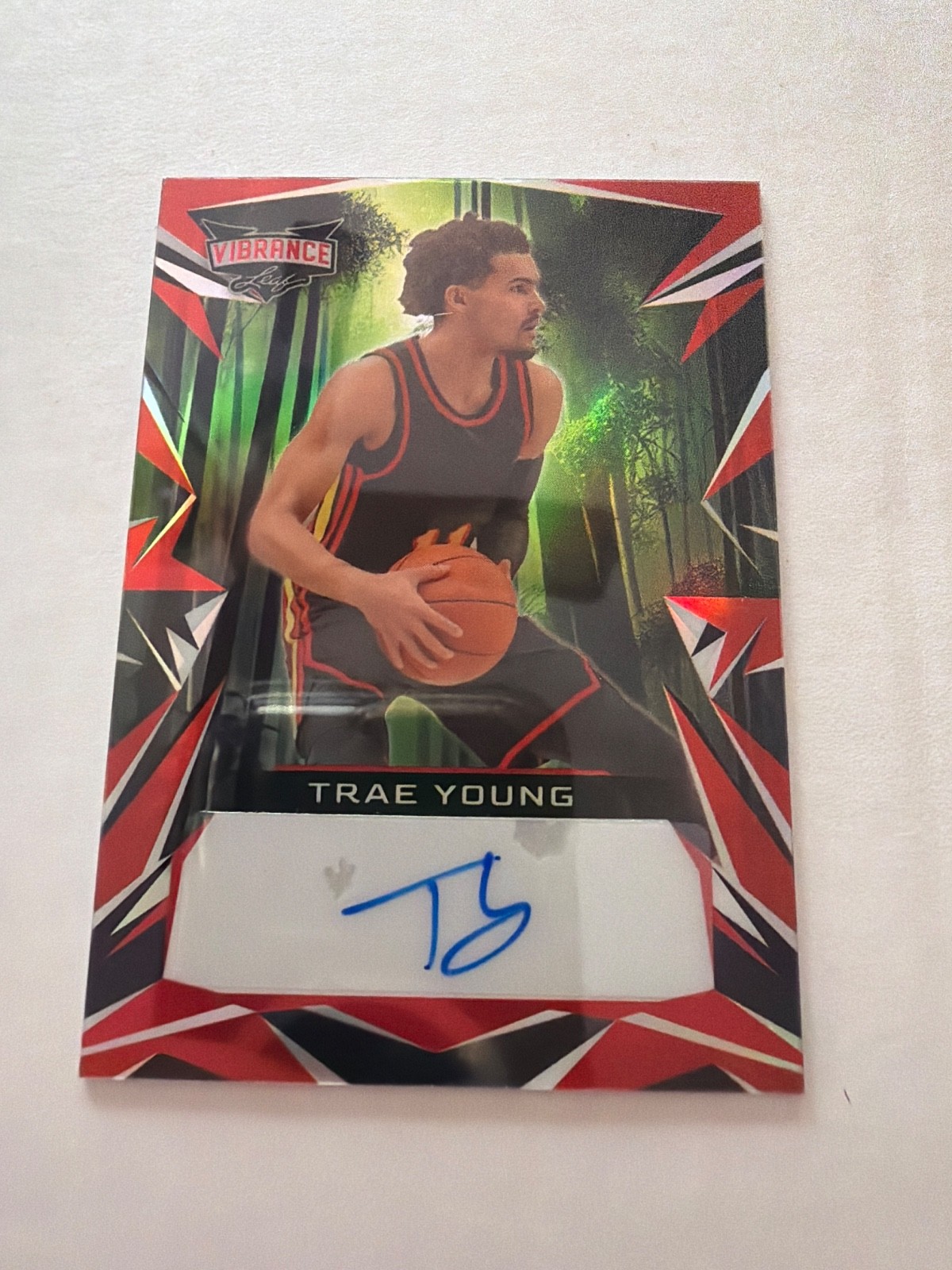 2023 Leaf Vibrance Trae Young Auto /2 #BA-TY2