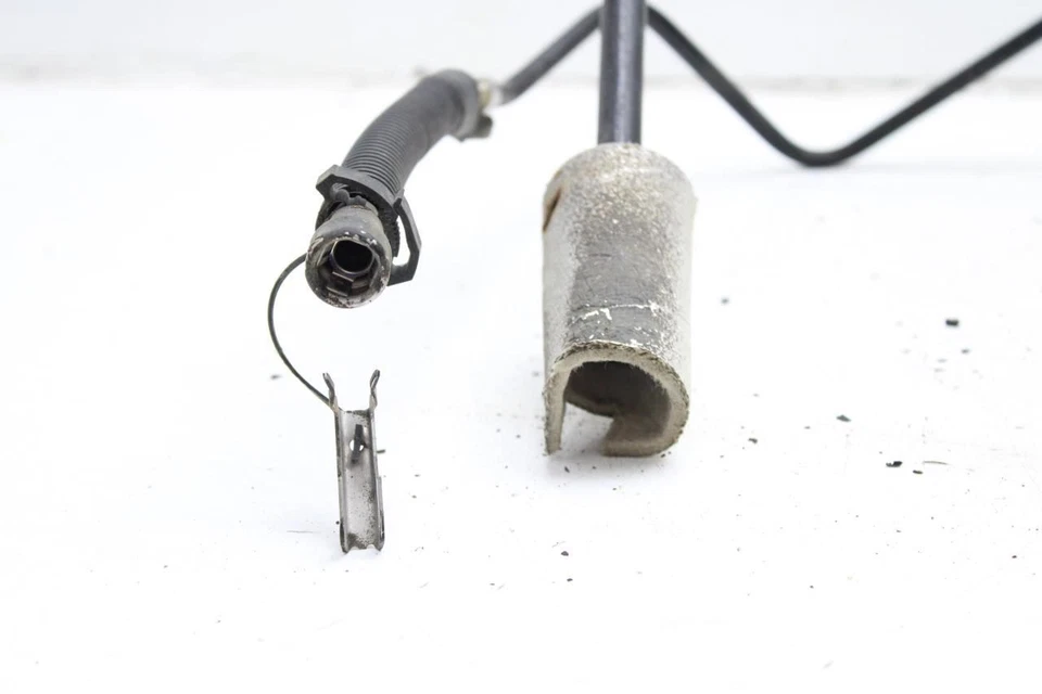 2019-2020 Ram 1500 5.7L Fuel Bundle Line Tube Pipe 68267572AF OEM - Image 2 of 4