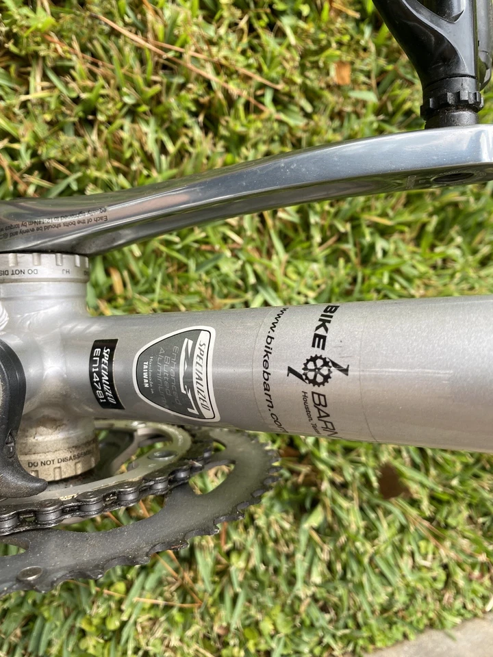 SPECIALIZED Dolce Elite Road Women's. Silver, used (in good condition).  - Image 4 of 4