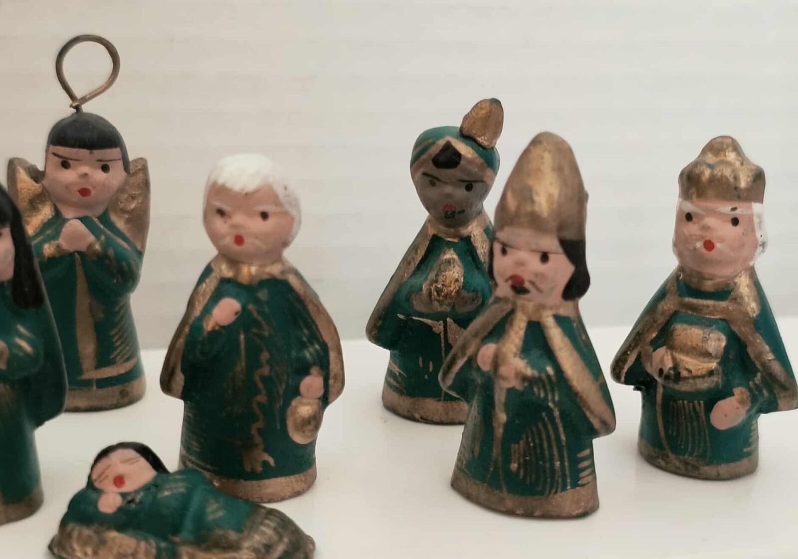 VINTAGE MEXICO HAND PAINTED CLAY NATIVITY SET- 12 PIECE/ MINI SET 2"