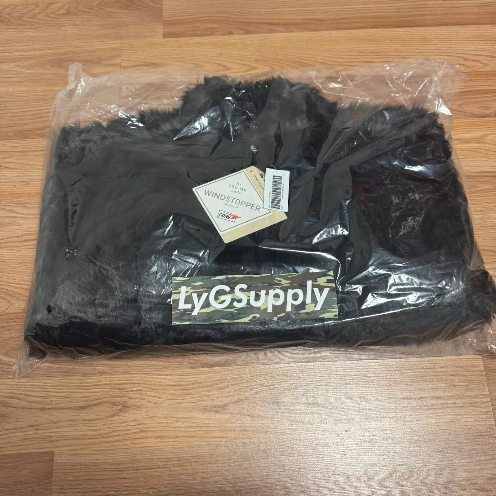 Veste en fausse fourrure noire Supreme 2 tons WINDSTOPPER taille XXL 2XLarge EN MAIN