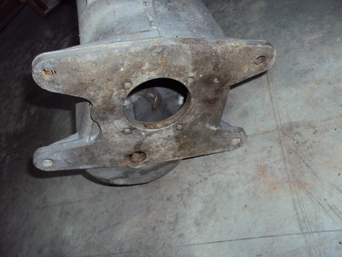 BORG WARNER 4 SPEED T10D-1 ALUMINUM MAIN CASE CORVETTE / 409 1963 - Picture 4 of 7