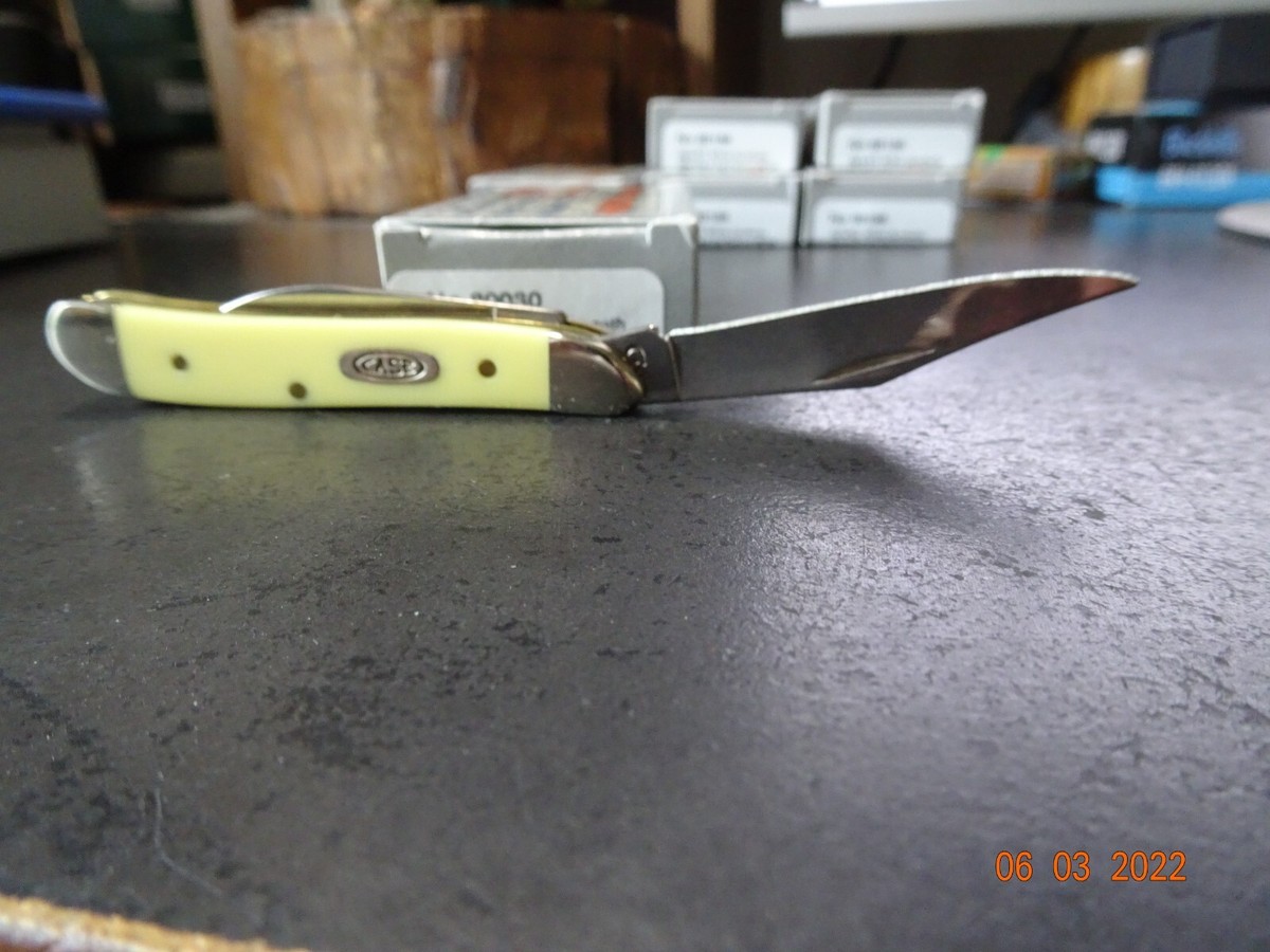 CASE & SONS XX YELLOW SYNTHETIC SMOOTH PEANUT 2 7/8