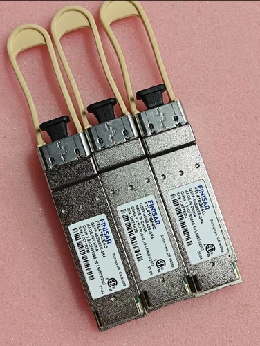 1pcs Finisar FTL410QE4C QSFP-40GBASE-SR4 40GBASE Optical Transceiver Module